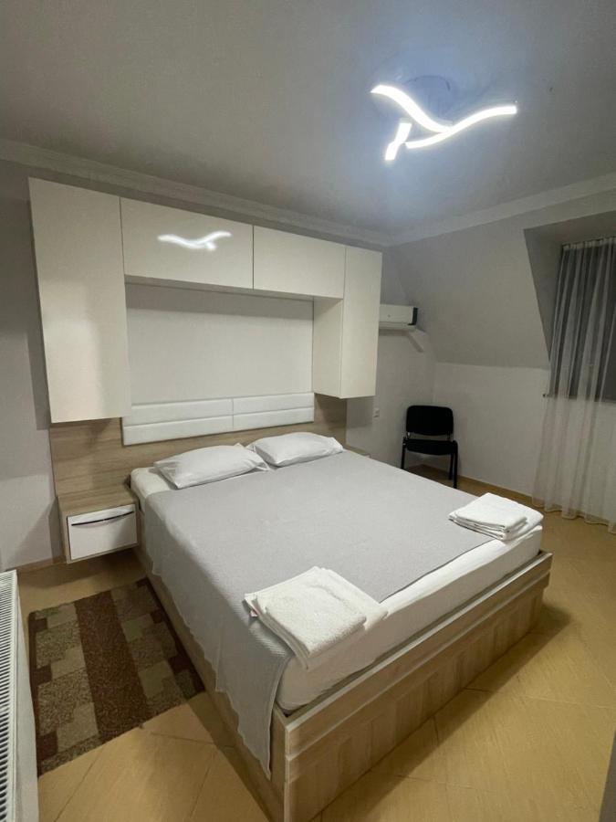 Hotel Chaika 코불레티 외부 사진