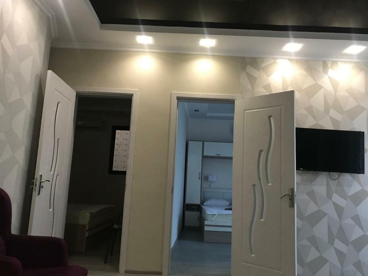Hotel Chaika 코불레티 외부 사진